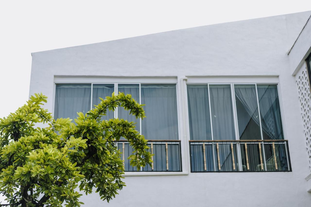 White Wall Riverfront Hotel Kamphaeng Phet Dış mekan fotoğraf